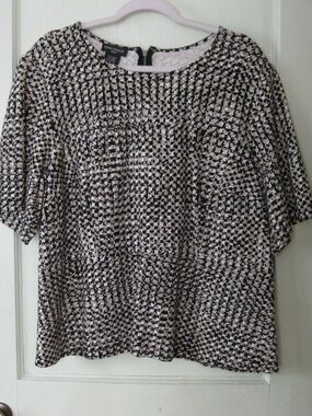 Women's Lord & Taylor short-sleeve, peplum, black, white and tan top size 3X
